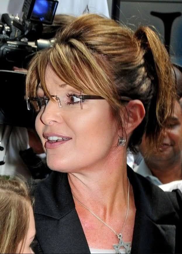Sarah Palin Appearance in Recent Photos Gets People Talking! – Story Of The Day!